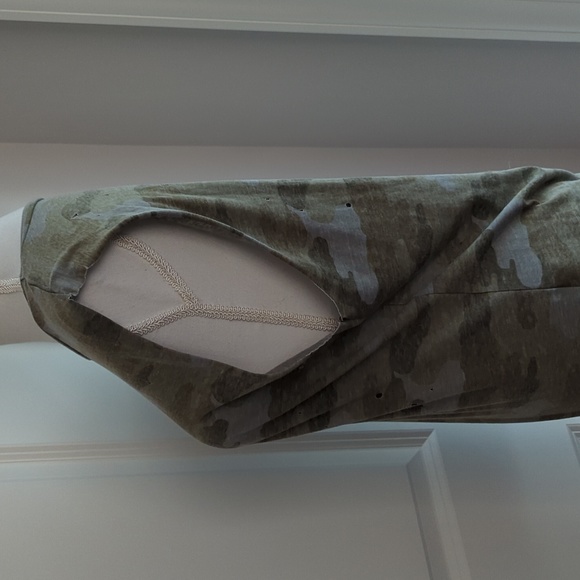 Camo Body Suit - Picture 4 of 6